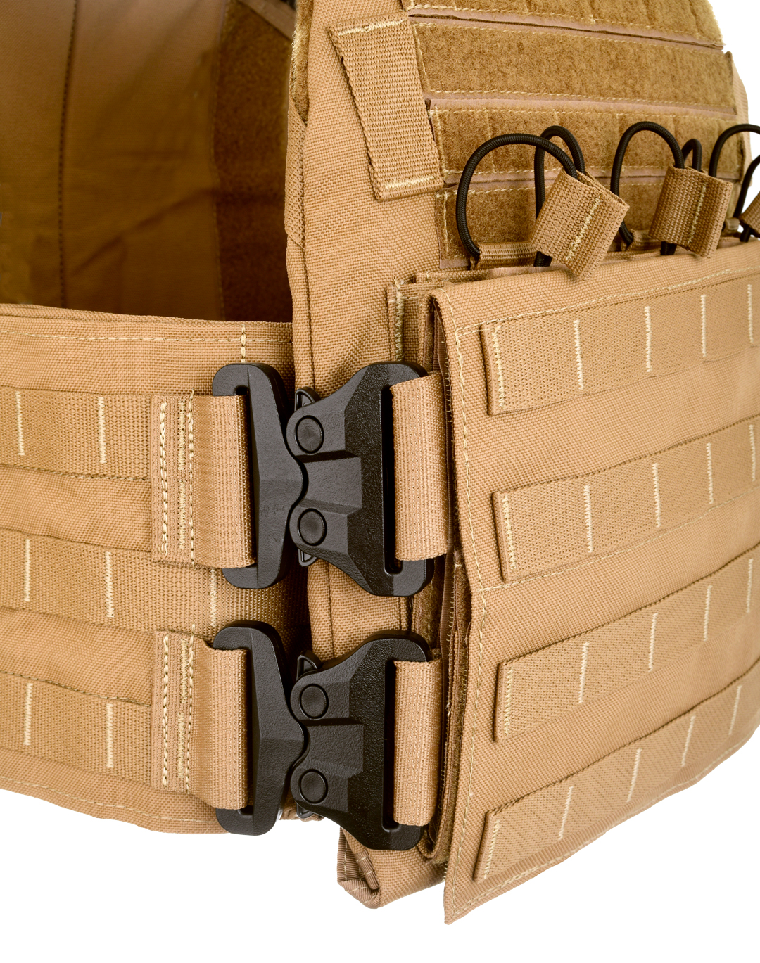 HighCom Armor Trooper ACAP Gen 2 Plate Carrier Coyote close up Cobra Buckles